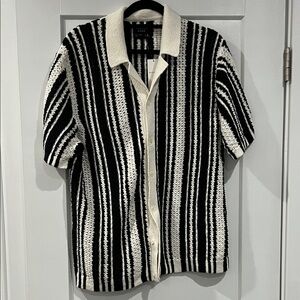 Black and White Striped Open Weave Knit Short Sleeve Top